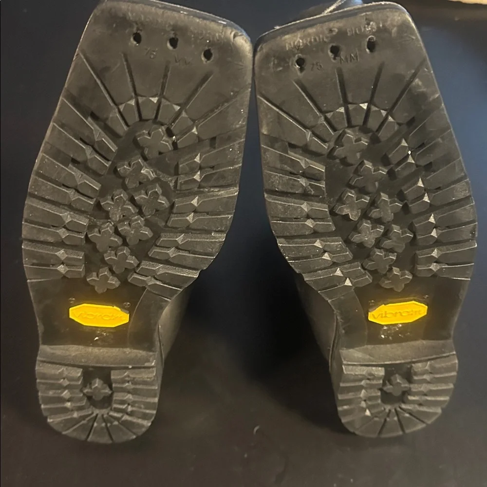 Merrell Ski Boots - Picture 10 of 16